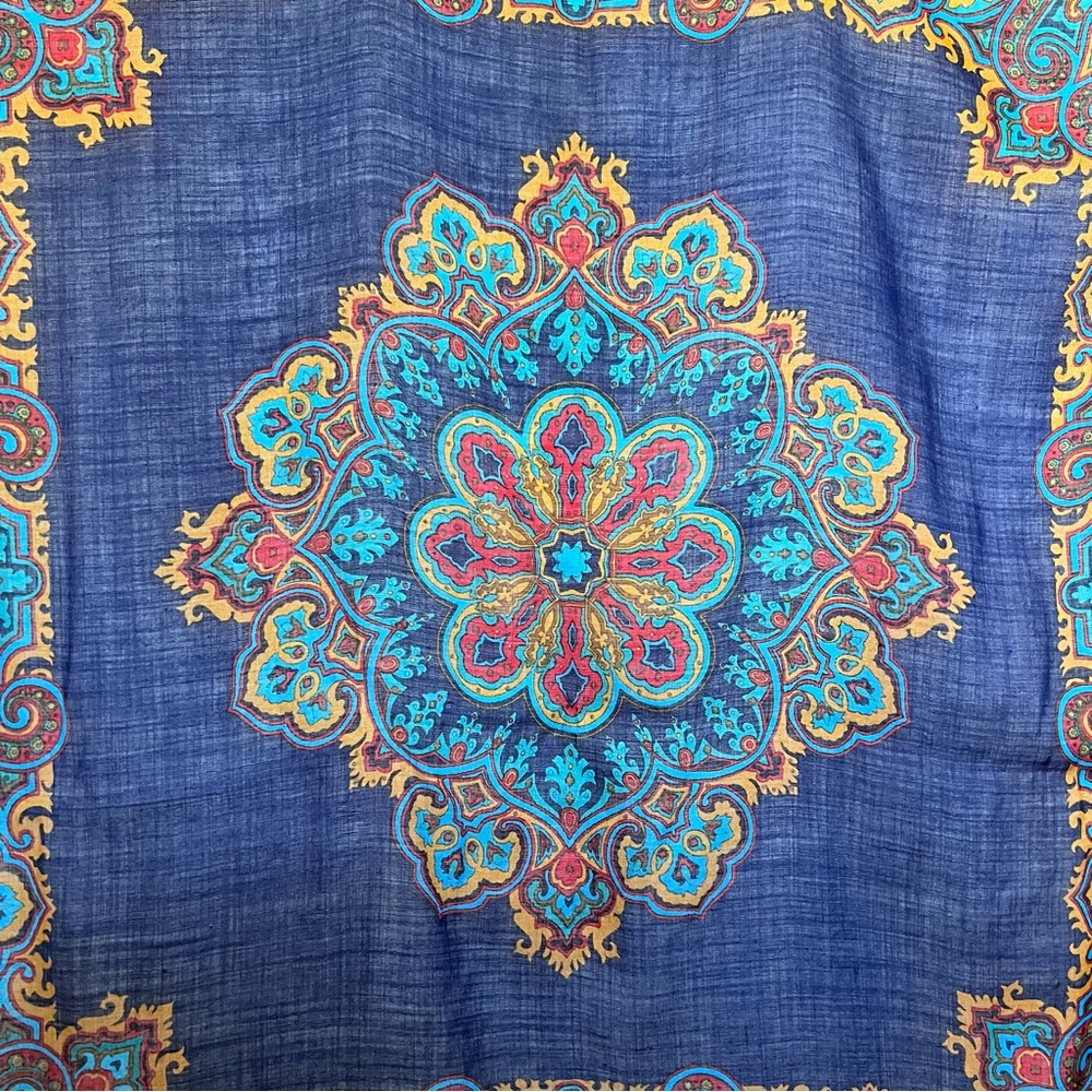 Vintage Ginnie Johansen Wool Scarf with Paisley Design 1986 - Picture 8 of 13